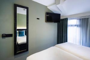 Hello Papa Hotel Amsterdam Central Station - Accessibility and Languages