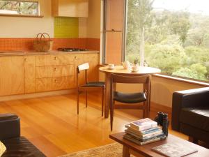 Hilltop Studios - Questions About Your Stay