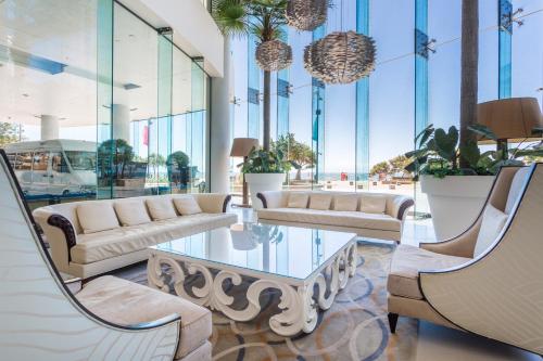 Holiday Holiday Soul Apartments - Location and Attractions