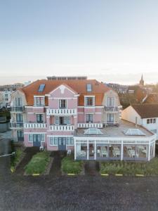 Hotel Bosch En Zee - Accommodation Types and Pricing