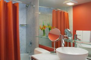 Hotel Murano - Guest Services and Policies