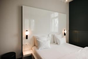 Hotel & Spa Savarin - Rijswijk, The Hague - Policies and Additional Services