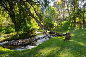 Kiewa Country Cottages - Peaceful Retreat in the Mountains