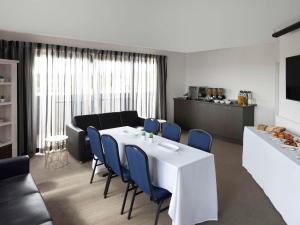 Mantra Castle Hill Sydney, an Accor Hotel - Policies and Fees