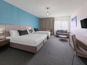 Mantra Melbourne Melton - Booking Considerations