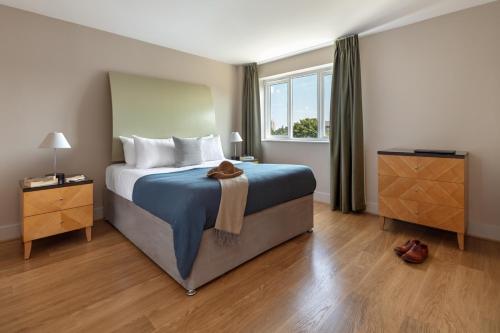 Marlin Apartments Commercial Road - Limehouse - Common Questions