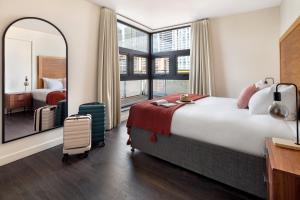 Marlin Canary Wharf - Neighborhood Highlights