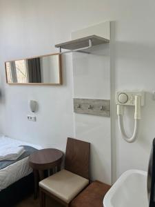 MAX Hotel Amsterdam - Important Information