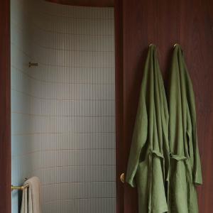 Melbourne Place - Room Rates and Deals
