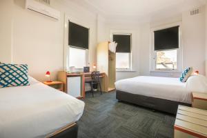 Melton Hotel Auburn - Nearby Attractions