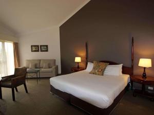 Mercure Hunter Valley Gardens - Policies and Restrictions