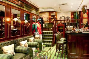 Milestone Hotel Kensington - Nearby Attractions