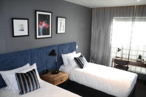 Mrs Banks Hotel - Nearby Attractions and Accessibility