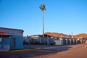 Newman Hotel - Policies & Important Information