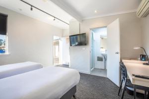 Nightcap at Colyton Hotel - Family-Friendly Amenities