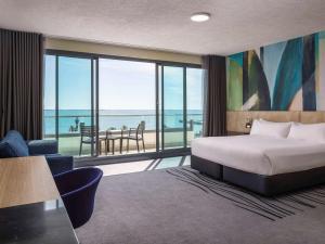 Novotel Geelong - Damage Deposit Requirement