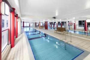Oaks Adelaide Horizons Suites - Additional Information