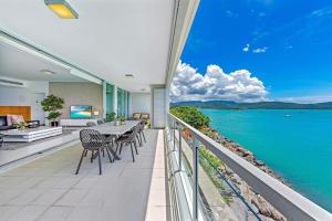 Peninsula Airlie Beach - Booking and Policies