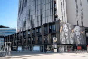 Peppers Docklands - Exploring the Docklands Neighborhood