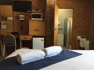Pooraka Motor Inn - Location and Accessibility