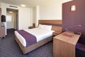 Quality Hotel Ambassador Perth - Policies and Important Information