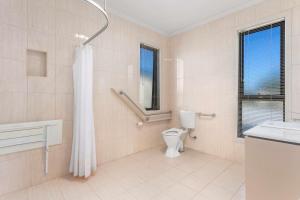 Quality Hotel Point Cook - Business and Meeting Capabilities