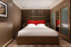 Radisson Blu Hotel, London Marble Arch - Formerly Sussex - Common Questions