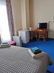 Railton Hotel - Booking Information