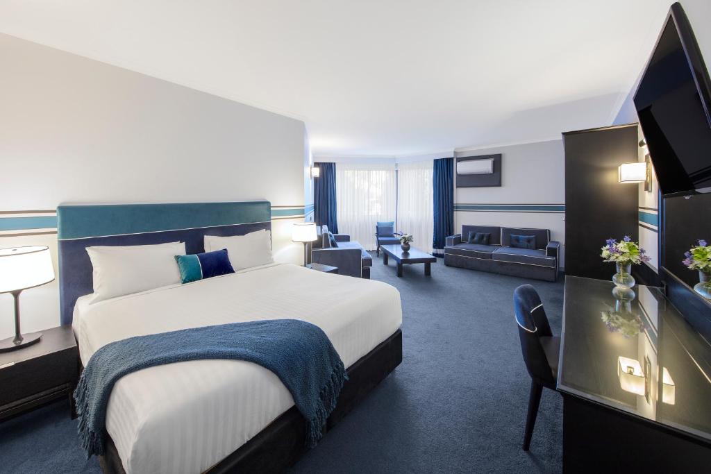 Ramada Diplomat Canberra Review