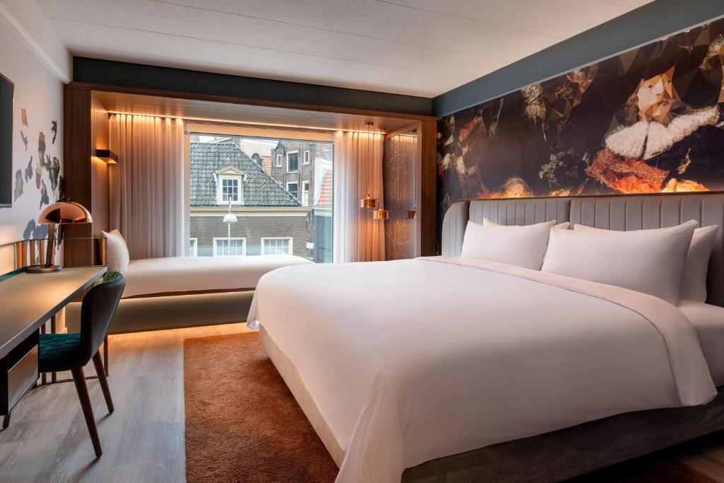 Renaissance Amsterdam Hotel Review