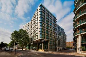 Residence Inn by Marriott London Kensington - Nearby Attractions and Accessibility