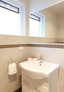 Rose & Crown Hotel - Questions About Your Stay