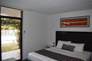 Roundhouse Motel - Nearby Activities and Attractions