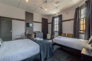 Royal Hotel Ryde - Nearby Attractions