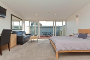 Sixty Two On Grey Serviced Apartments - Booking and Payment Details