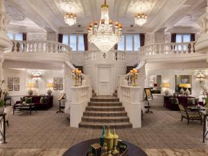 St. Ermins Hotel, Autograph Collection - Common Questions