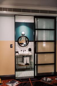 Stay at Hotel Steyne - Guest Reviews and Ratings