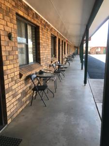 Stockman Motor Inn - Booking Information