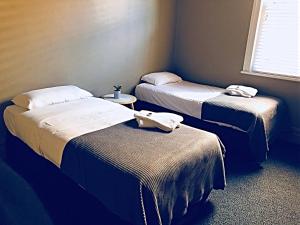 Swansea Hotel - Check-In and Check-Out
