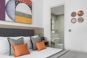Templeton Place by Supercity Aparthotels - Neighborhood Ambiance