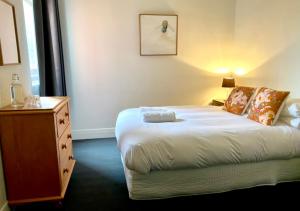 The Barkly Bistro Bar & Accommodation - Policies and Booking