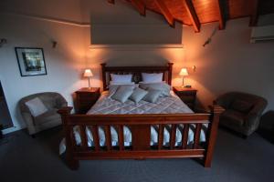 The Lodges - Booking and Policies