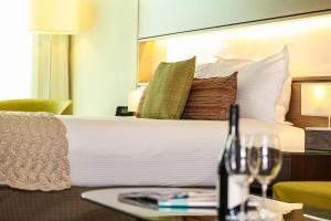 The Point Brisbane Hotel - Location and Nearby Attractions