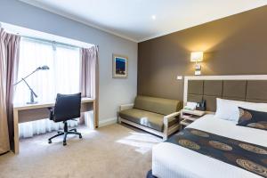 The Waverley International Hotel - Facilities and Guest Services