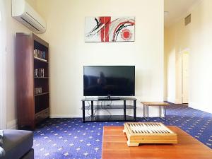 The Wharf Hotel - Location and Nearby Attractions