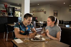 Walkabout Lodge - Contact and Booking