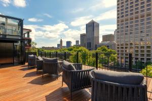 202 Elizabeth - Nearby Attractions
