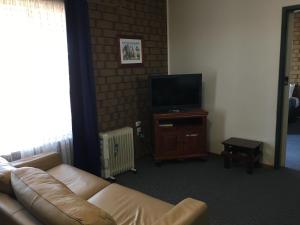Airport Whyalla Motel - Family-Friendly Policies