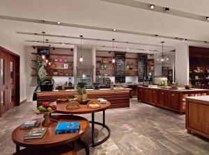 Andaz Maui at Wailea Resort - A Concept by Hyatt - Convenient Transportation and Access