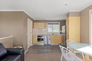 Aqualuna Beach Resort - Questions About Your Stay
